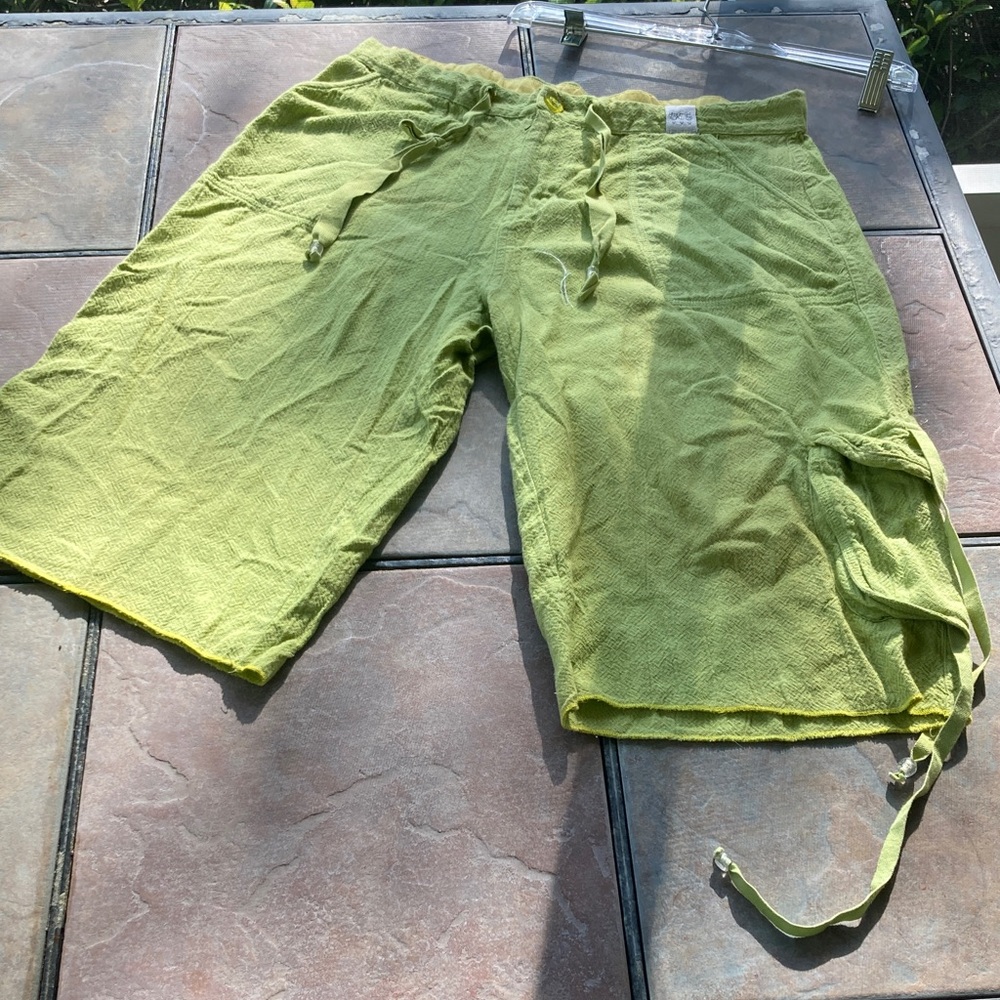 VINTAGE Oleg Cassini  Lime Cargo Capris